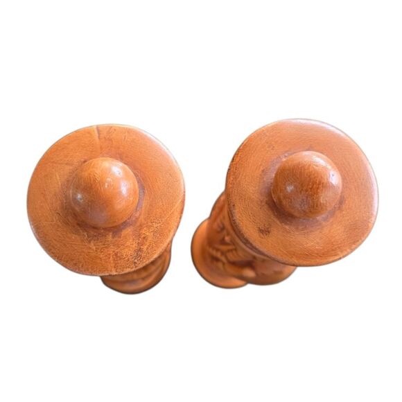 Ceramic Large King and Queen 9" Figurines Hearts Playing Cards - Picture 7 of 9